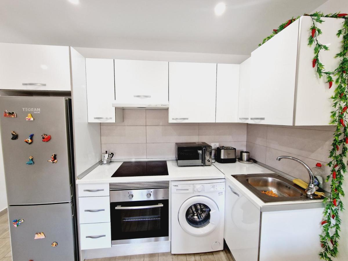 Luxury San Marino Apartment & Pool View Los Cristianos  Exterior photo