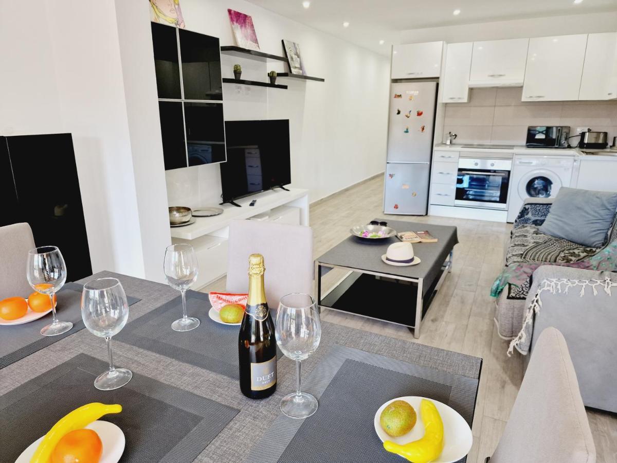 Luxury San Marino Apartment & Pool View Los Cristianos  Exterior photo